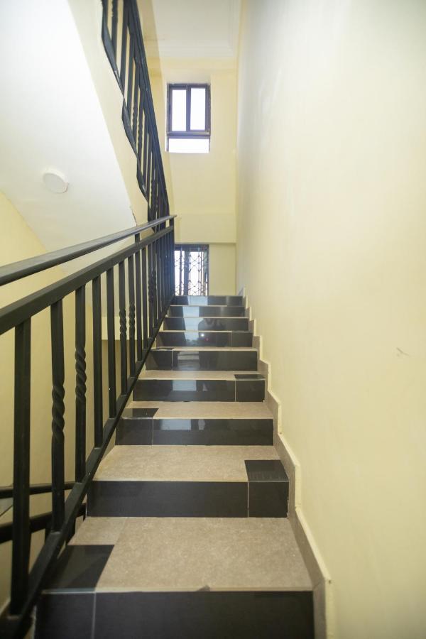 Washington Court Furnished Apartments Kwashieman 外观 照片