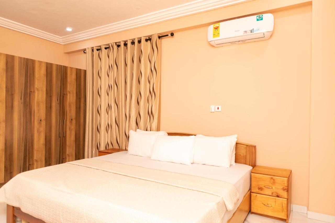 Washington Court Furnished Apartments Kwashieman 外观 照片