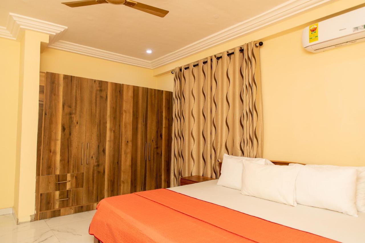 Washington Court Furnished Apartments Kwashieman 外观 照片